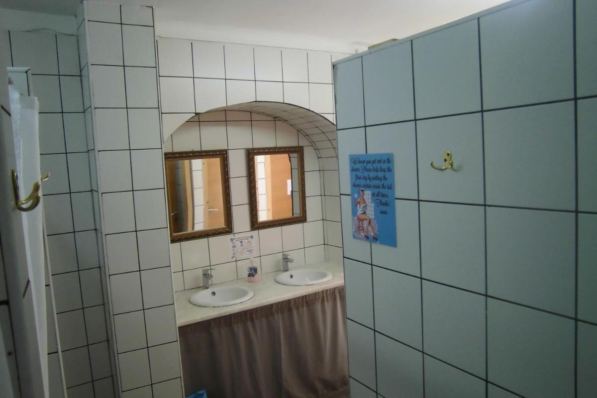 Hostel The White Butterfly - Housity