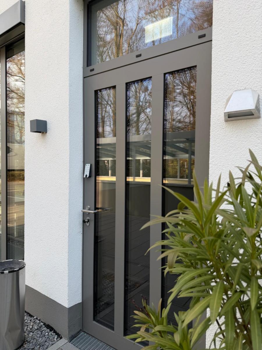 Lillys Hotel München - Housity