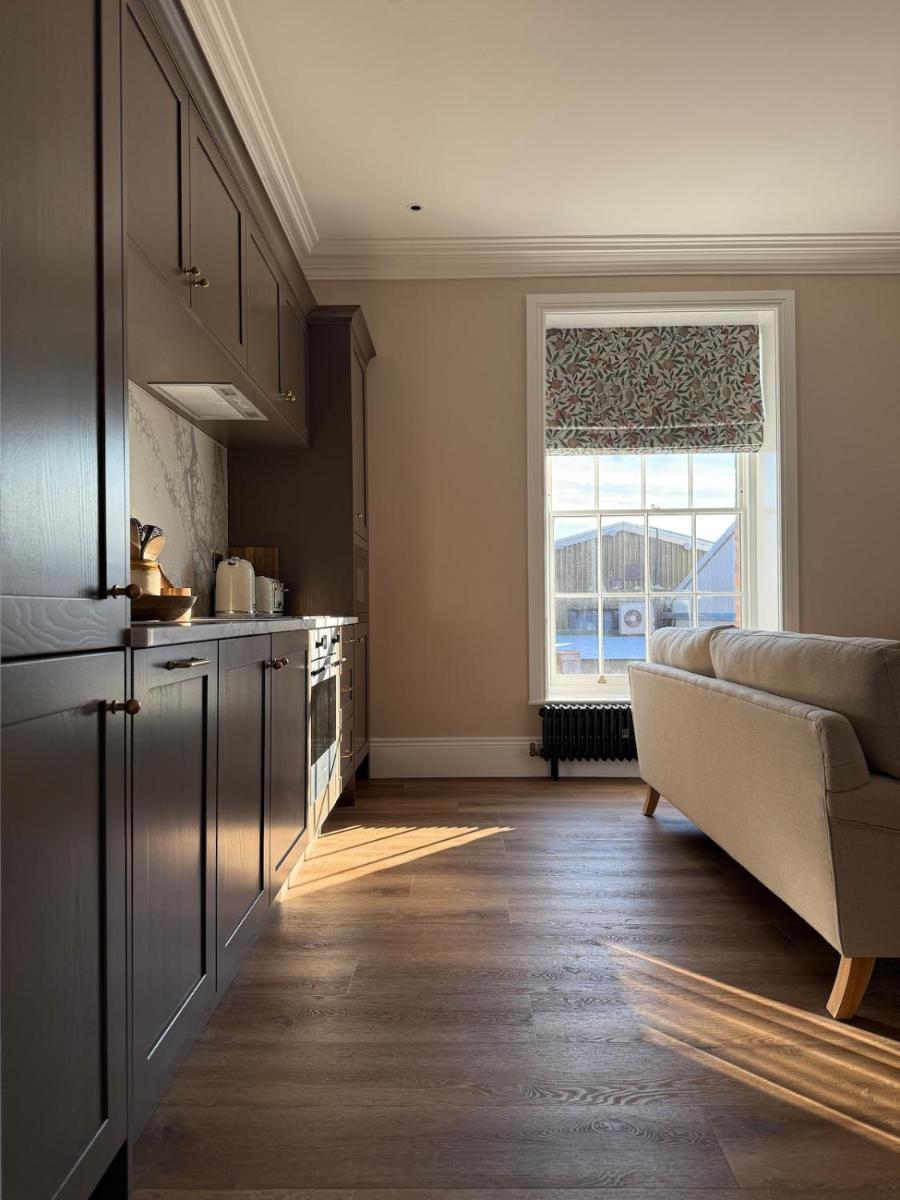 Luxury Apartment in Shropshire sleeps 6 - Housity