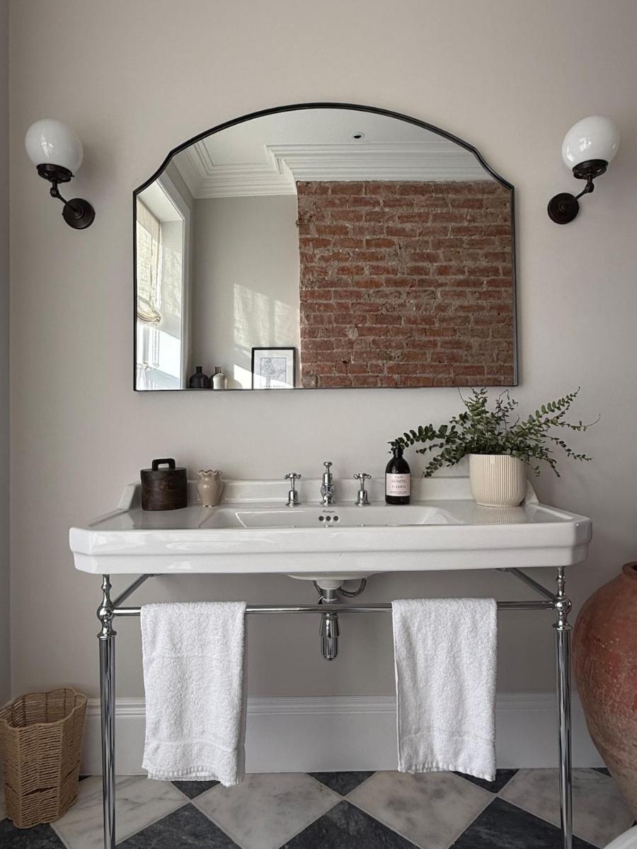 Luxury Apartment in Shropshire sleeps 6 - Housity