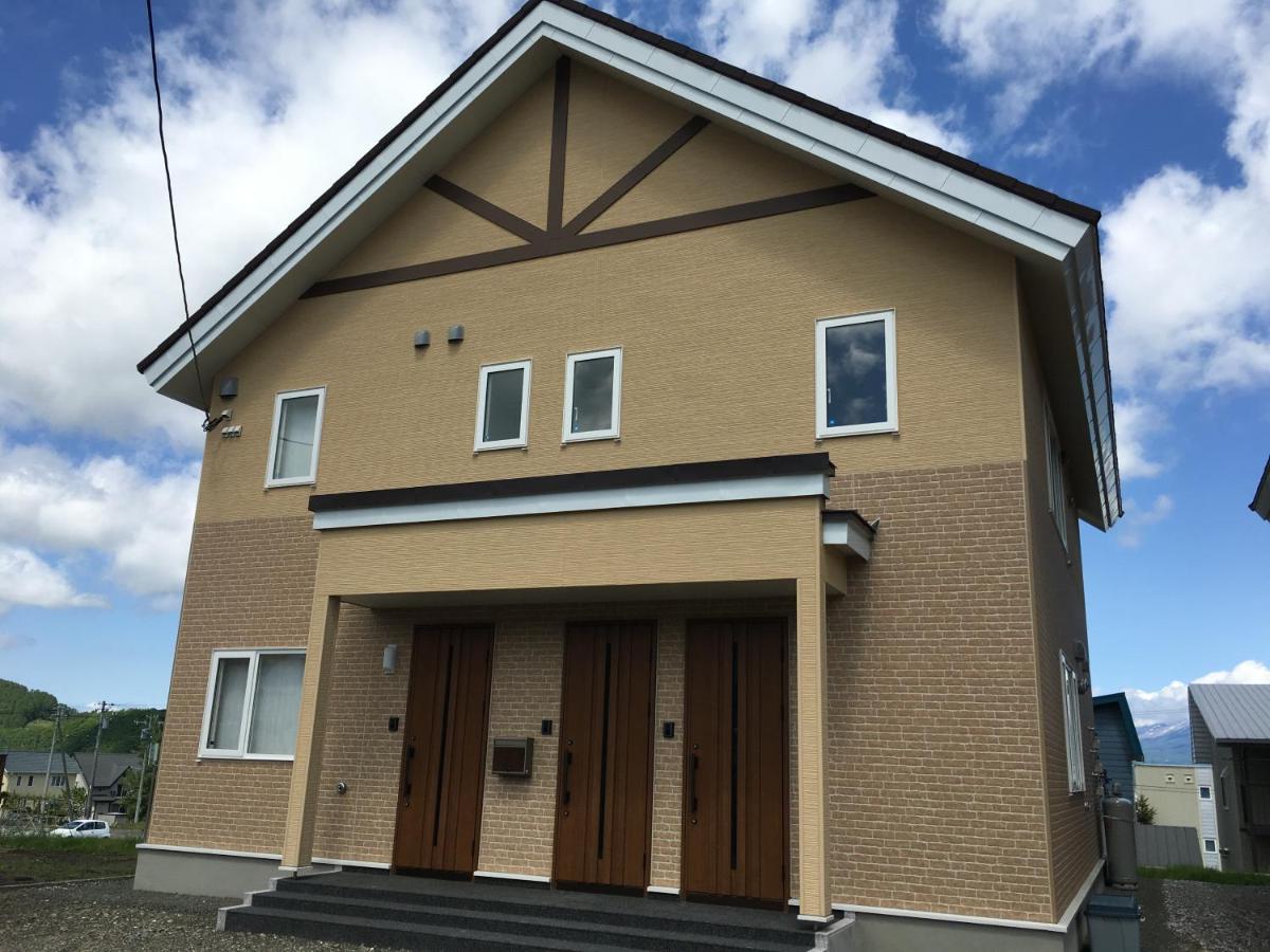 Wonderland Furano Maple - Housity