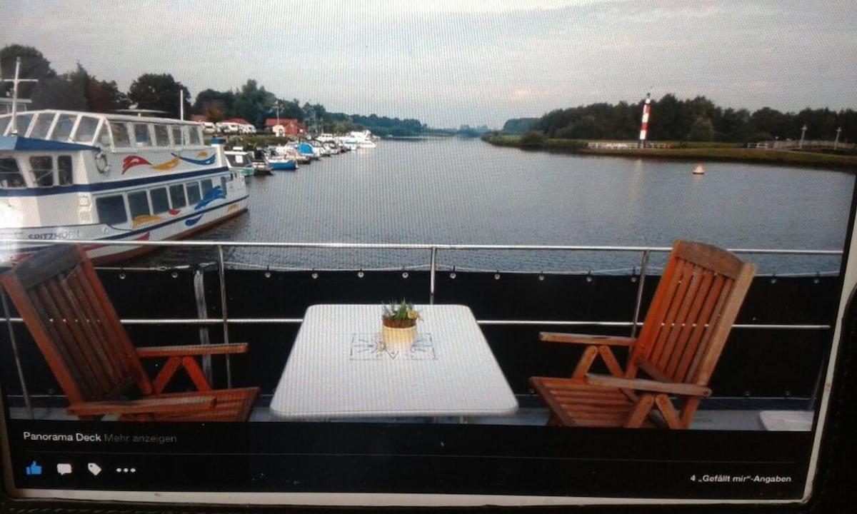 Hausboot Levitate im Hafen von Barßel - Housity