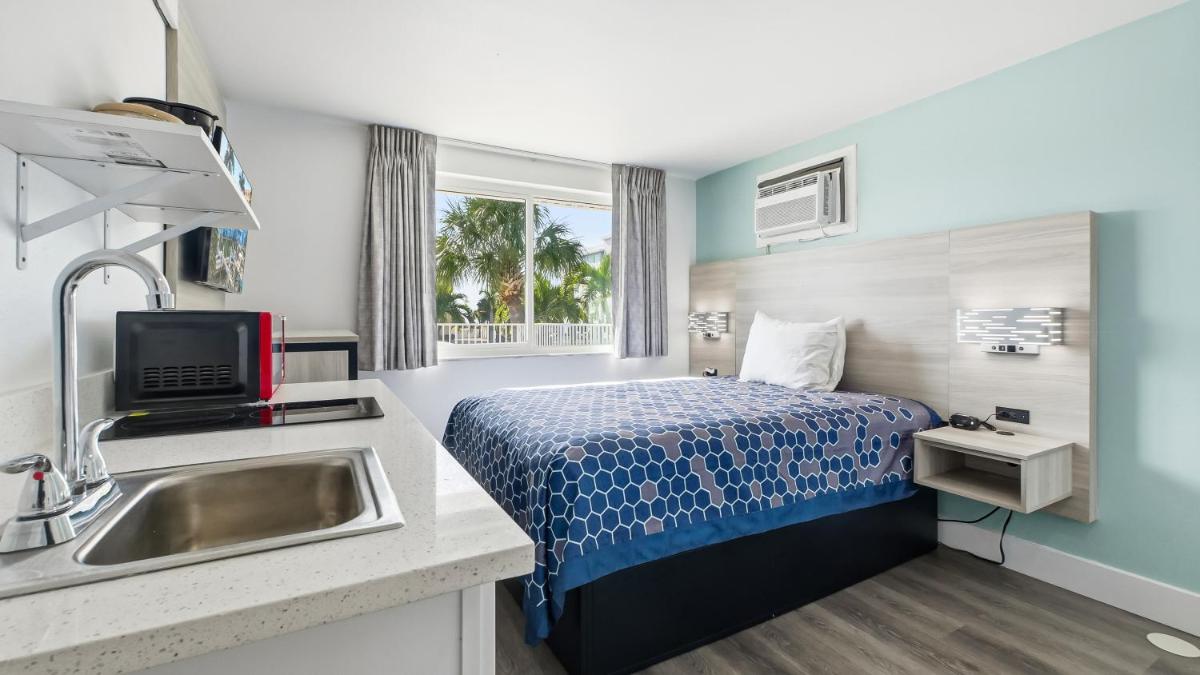 Bayside Inn and Marina - Housity