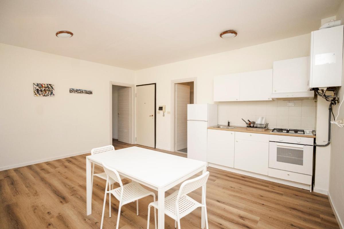 Cornigliano Apartment 3 - Housity