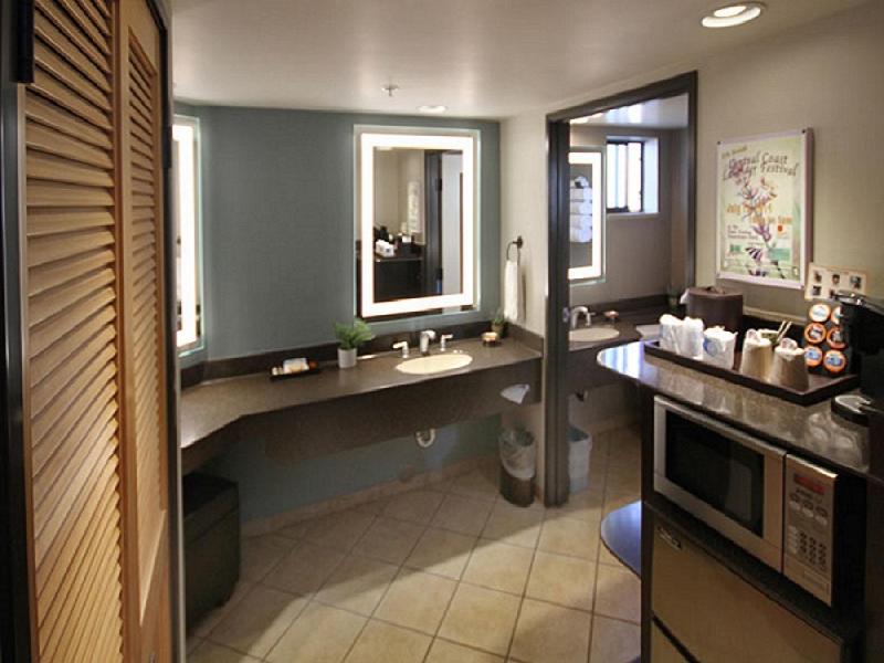 Adelaide Inn - Housity