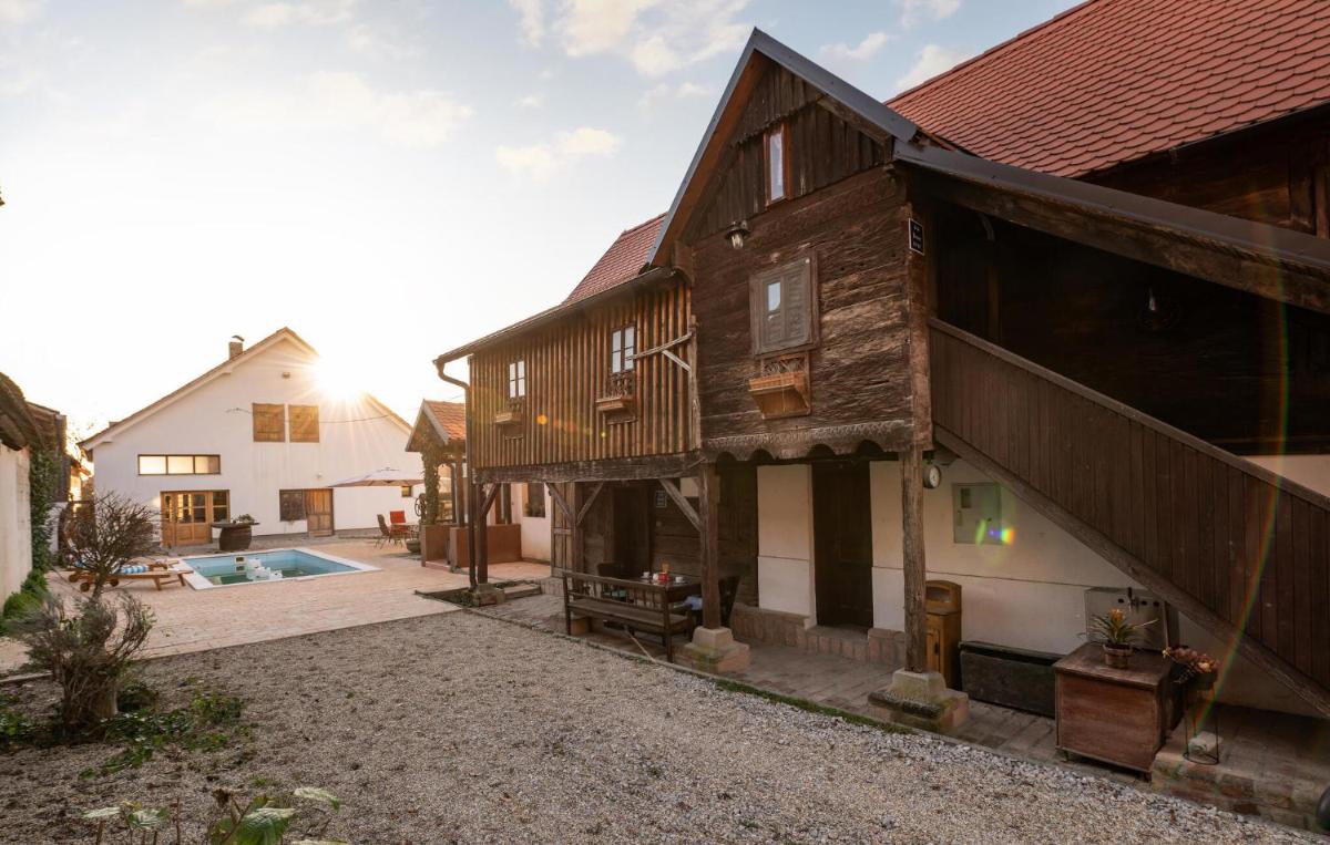 Pet Friendly Home In Martinska Ves - Housity
