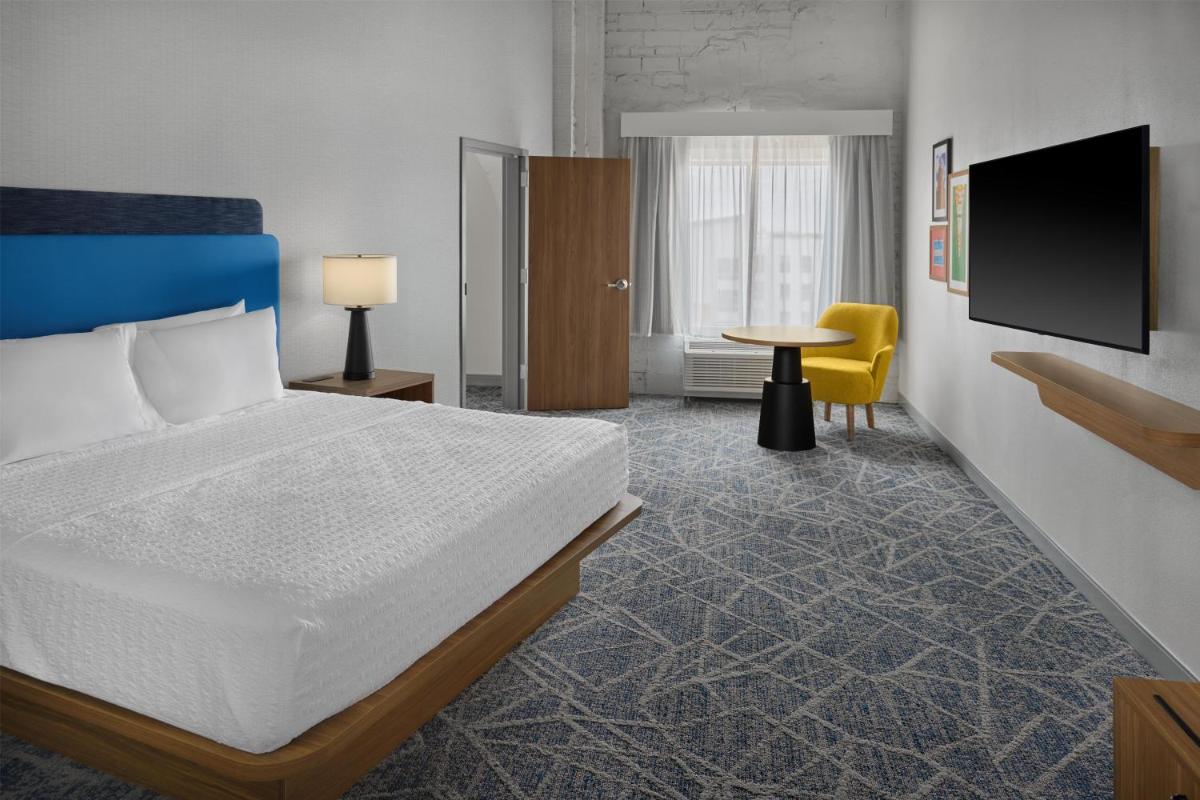 Hampton Inn by Hilton Lincoln Downtown - Housity