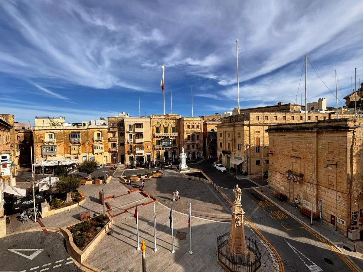 The Knight - Authentic Stays with Local Experiences - Housity