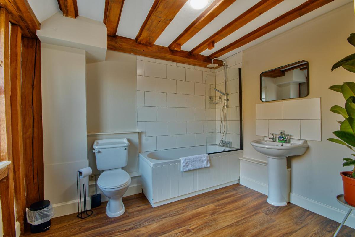 The Royal Oak - Housity