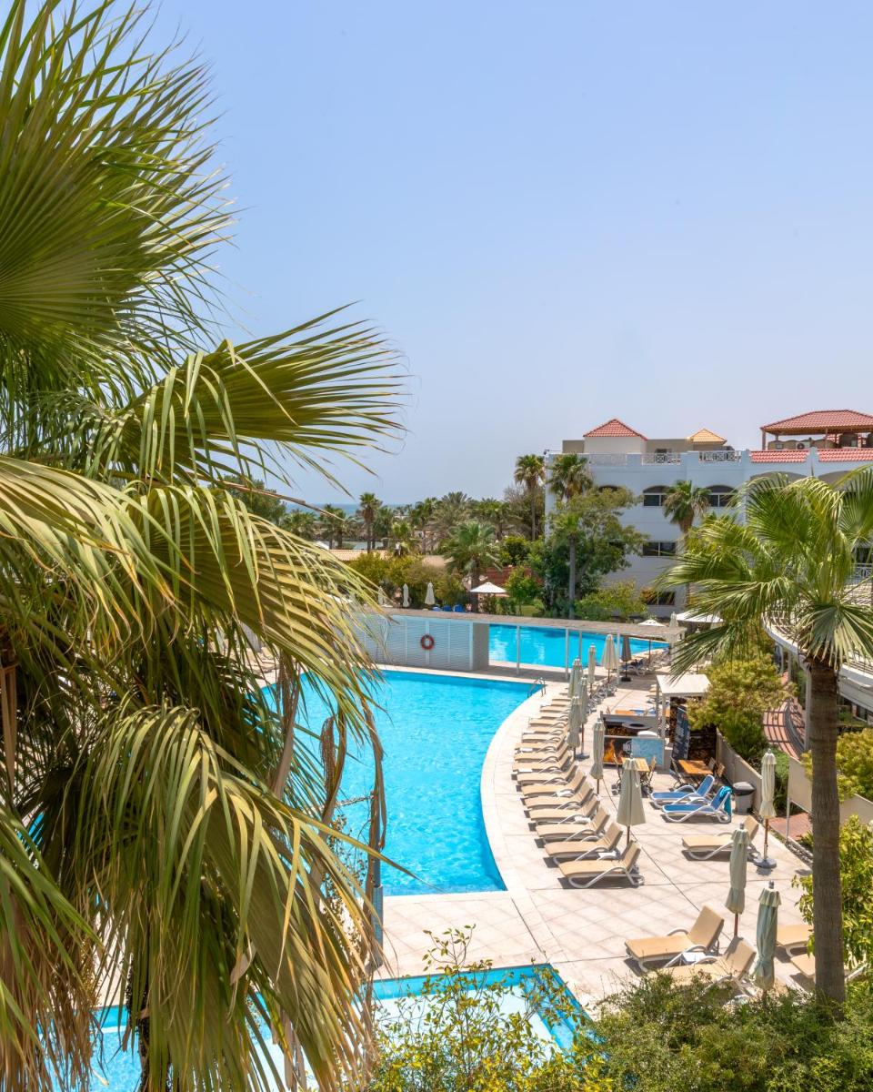 Argan Al Bidaa Hotel and Resort , Kuwait - Housity