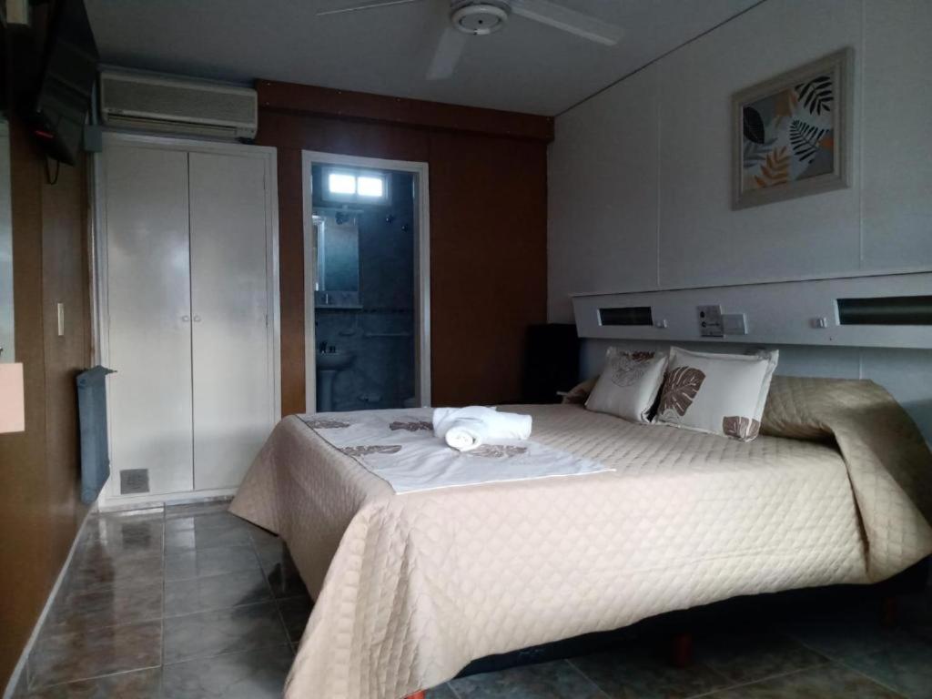hotel El Tropical - Housity