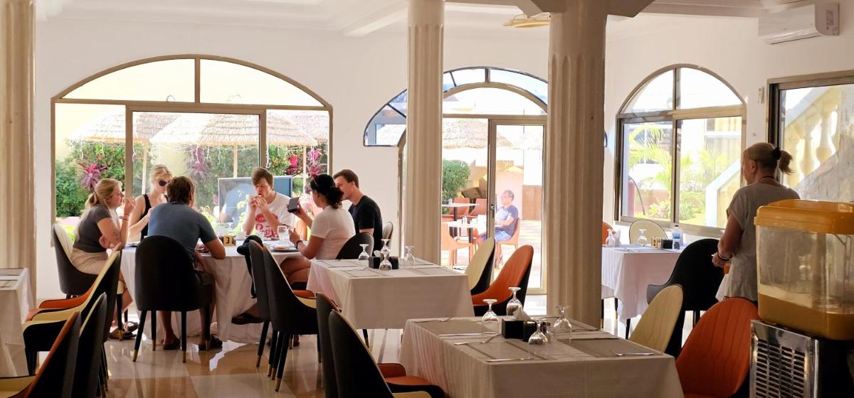 Cape Point Hotel - Housity