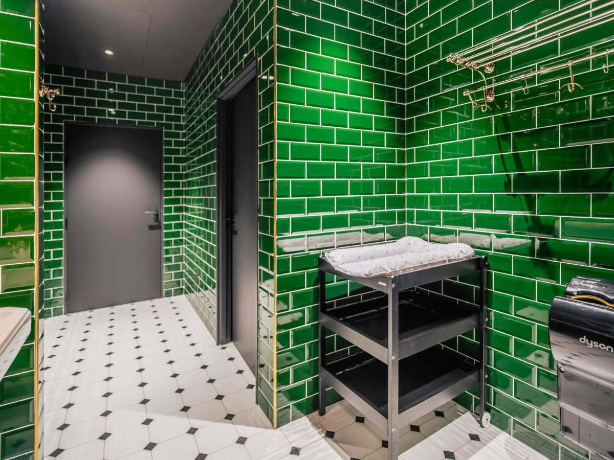 Salle de bains dans l'établissement ibis Styles Castelnaudary