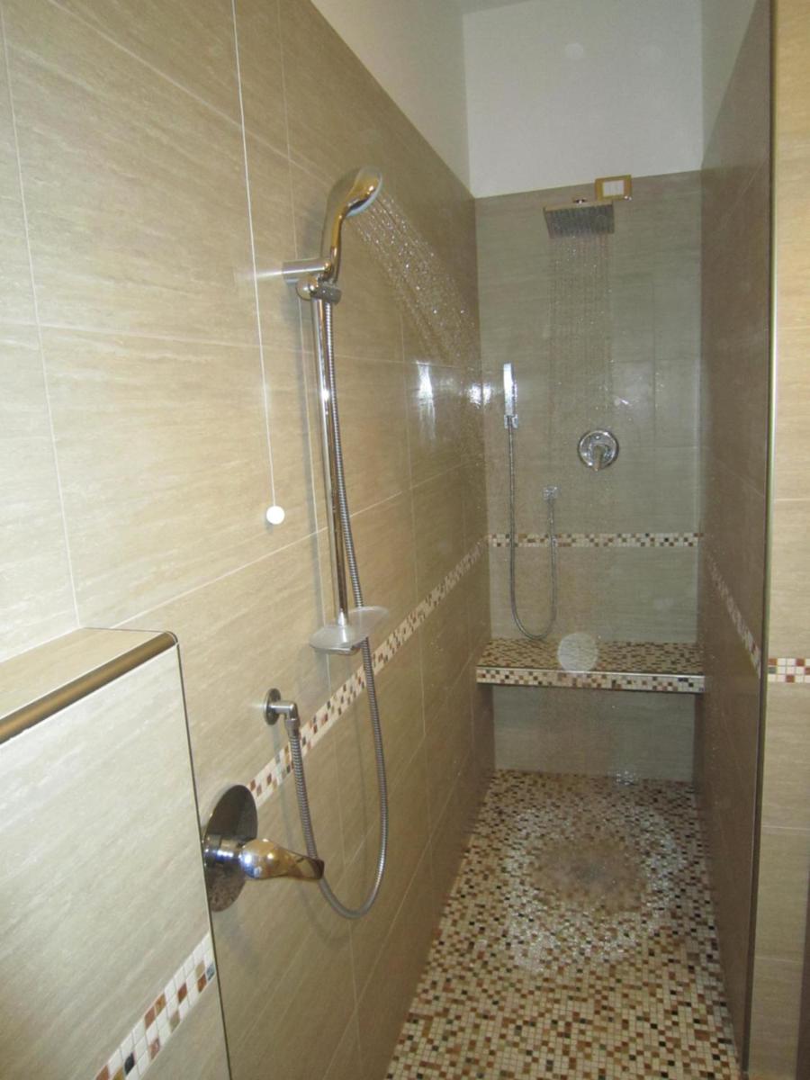 La Radice - Housity
