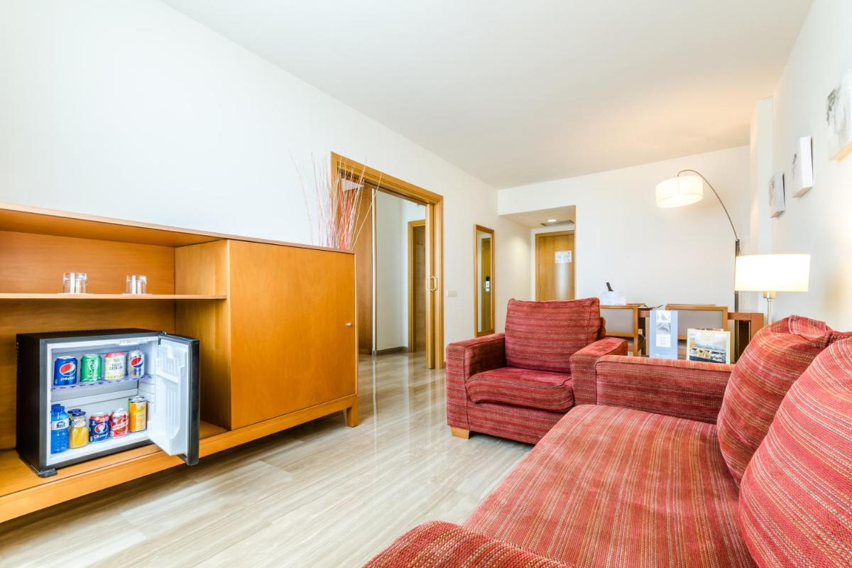 Exe Barbera Parc - Housity