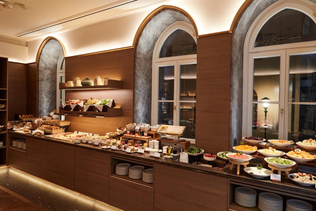 Essen im Hotel oder in der Nähe