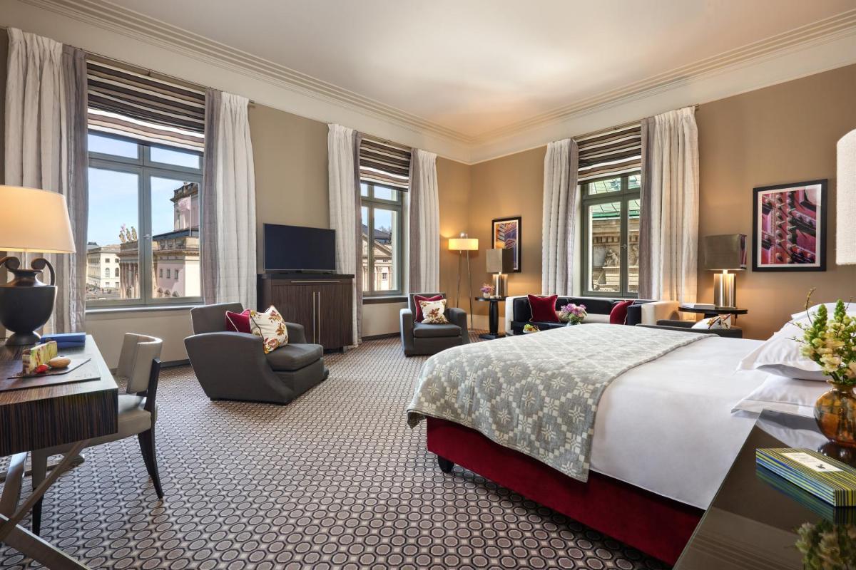 Ein Bett oder Betten in einem Zimmer der Unterkunft Hotel De Rome Berlin