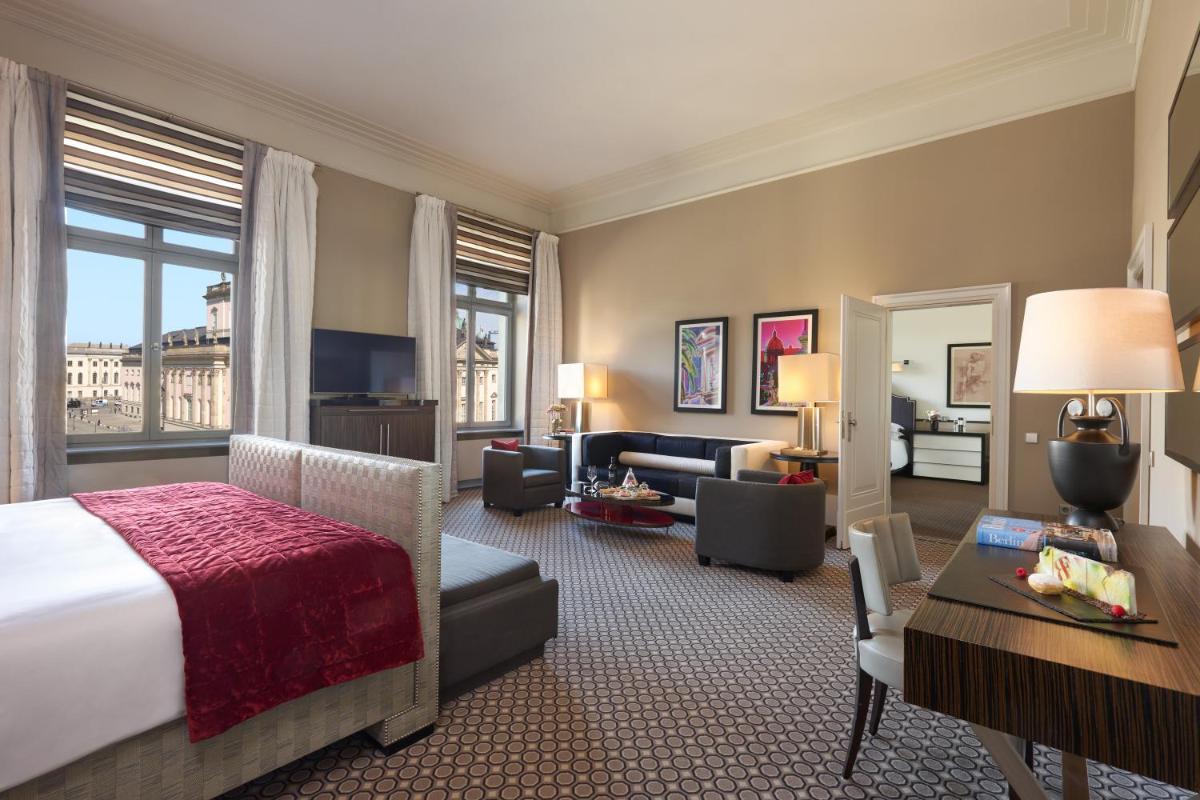 Ein Bett oder Betten in einem Zimmer der Unterkunft Hotel De Rome Berlin