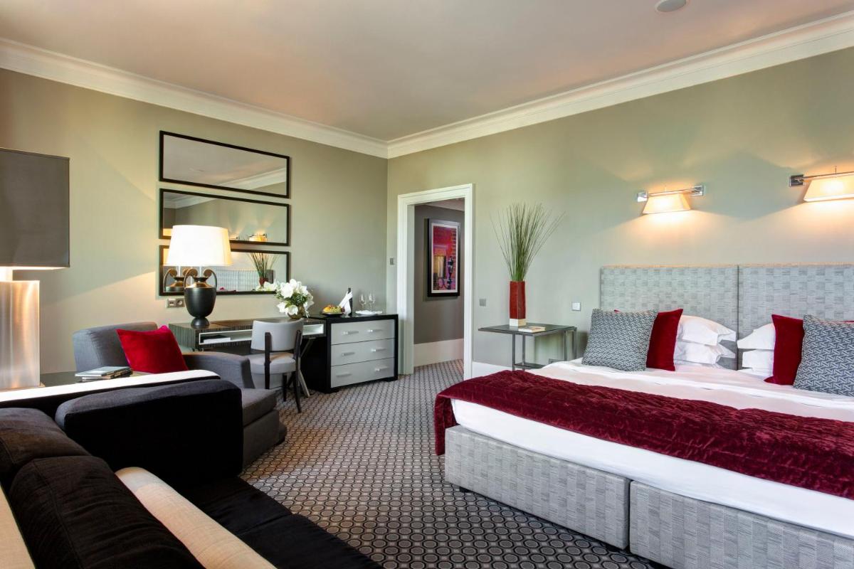 Ein Bett oder Betten in einem Zimmer der Unterkunft Hotel De Rome Berlin