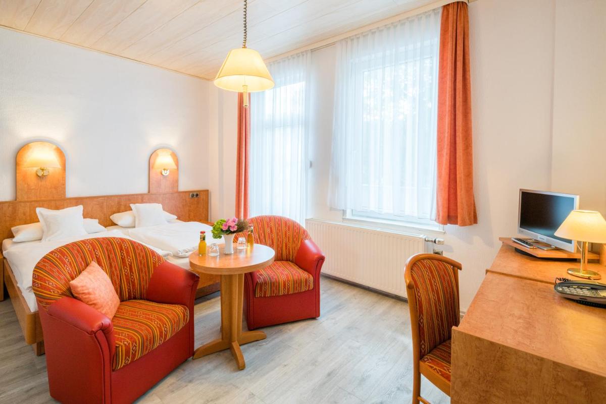 Hotel Flora - Housity