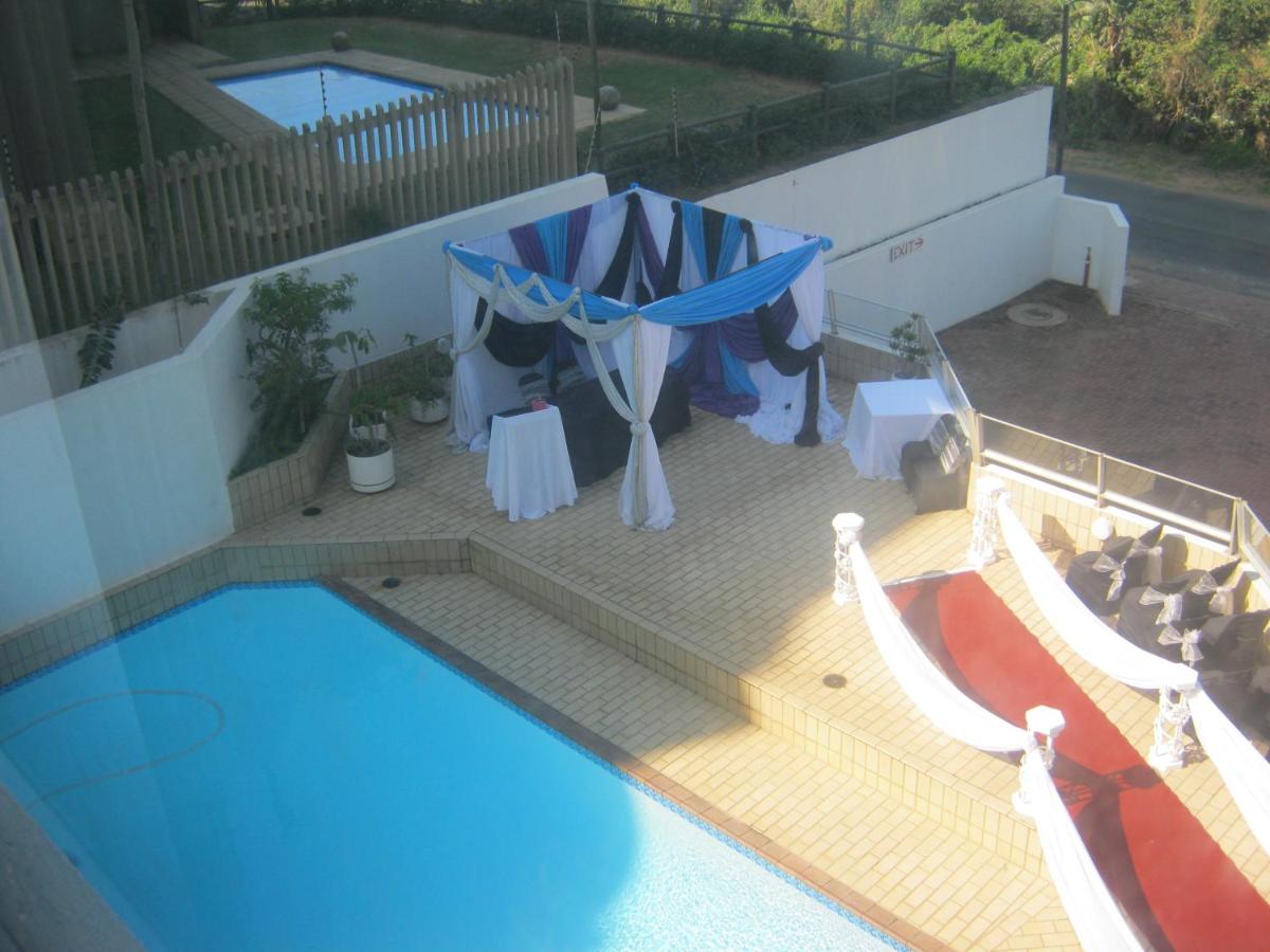 La Mercy Beach Hotel - Housity