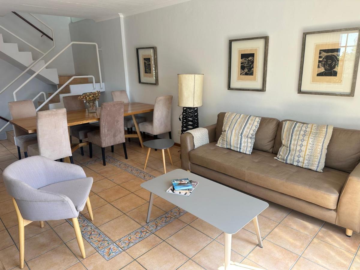 De Waterkant Piazza Apartments - Housity