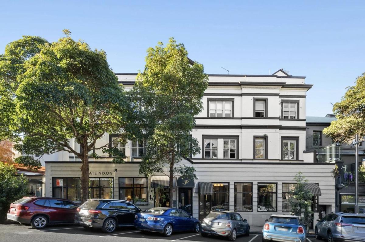 The Italian New Yorker - Housity