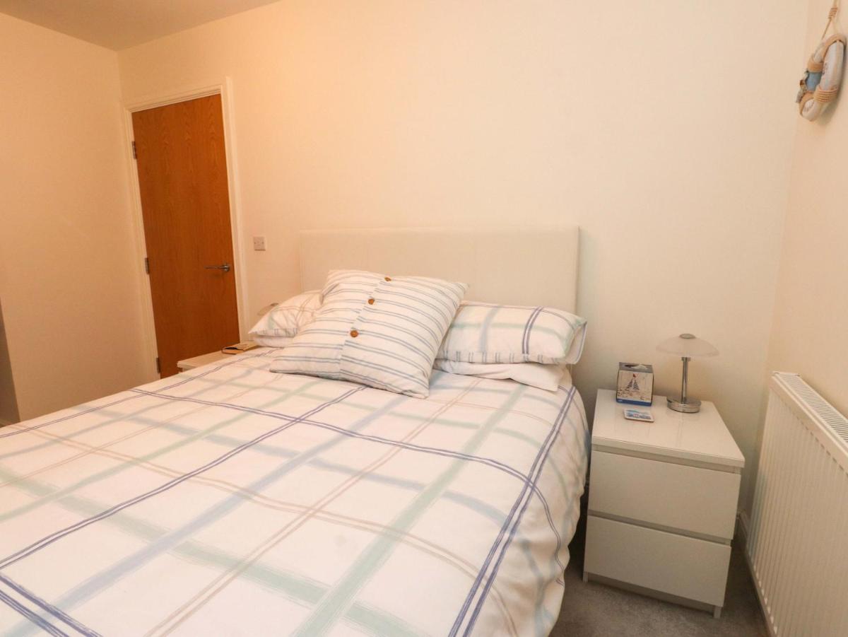 Heulfan - 17 Deganwy Castle Apartments - Housity