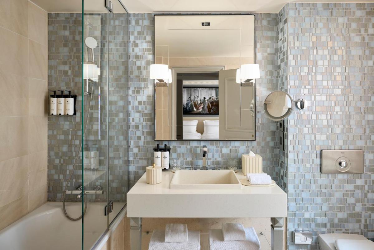Salle de bains dans l'établissement Sofitel Paris Le Faubourg