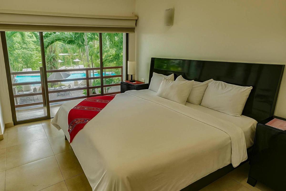 Hotel La Aldea del Halach Huinic - Housity