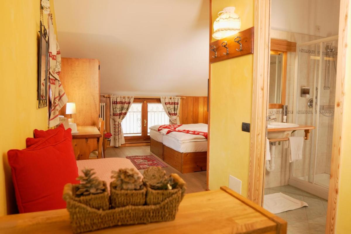 Albergo Alpenrose Ski&Bike Mountain Hotel - Housity