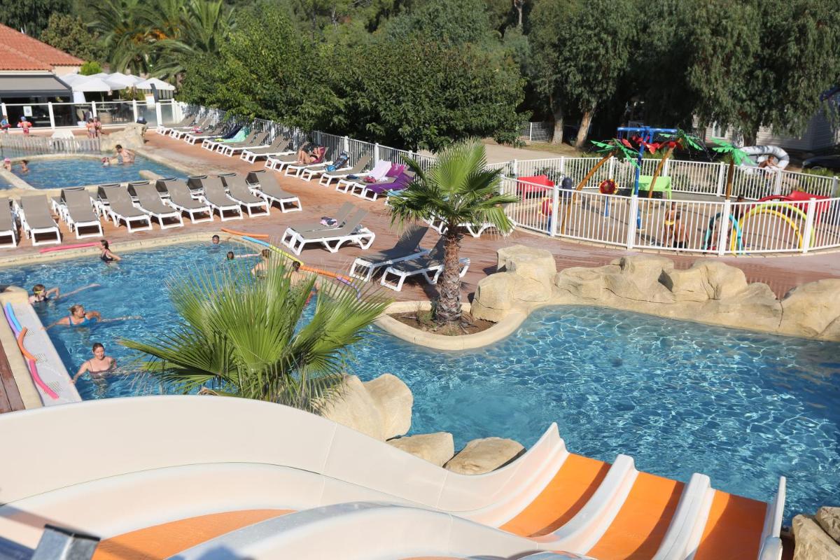 Piscine de l'établissement Camping La Pinède ou située à proximité