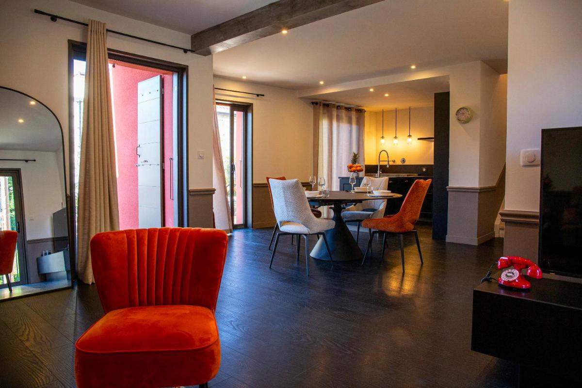 Coin salon dans l'établissement Hôtel & Spa Le Madeloc - Collioure Centre