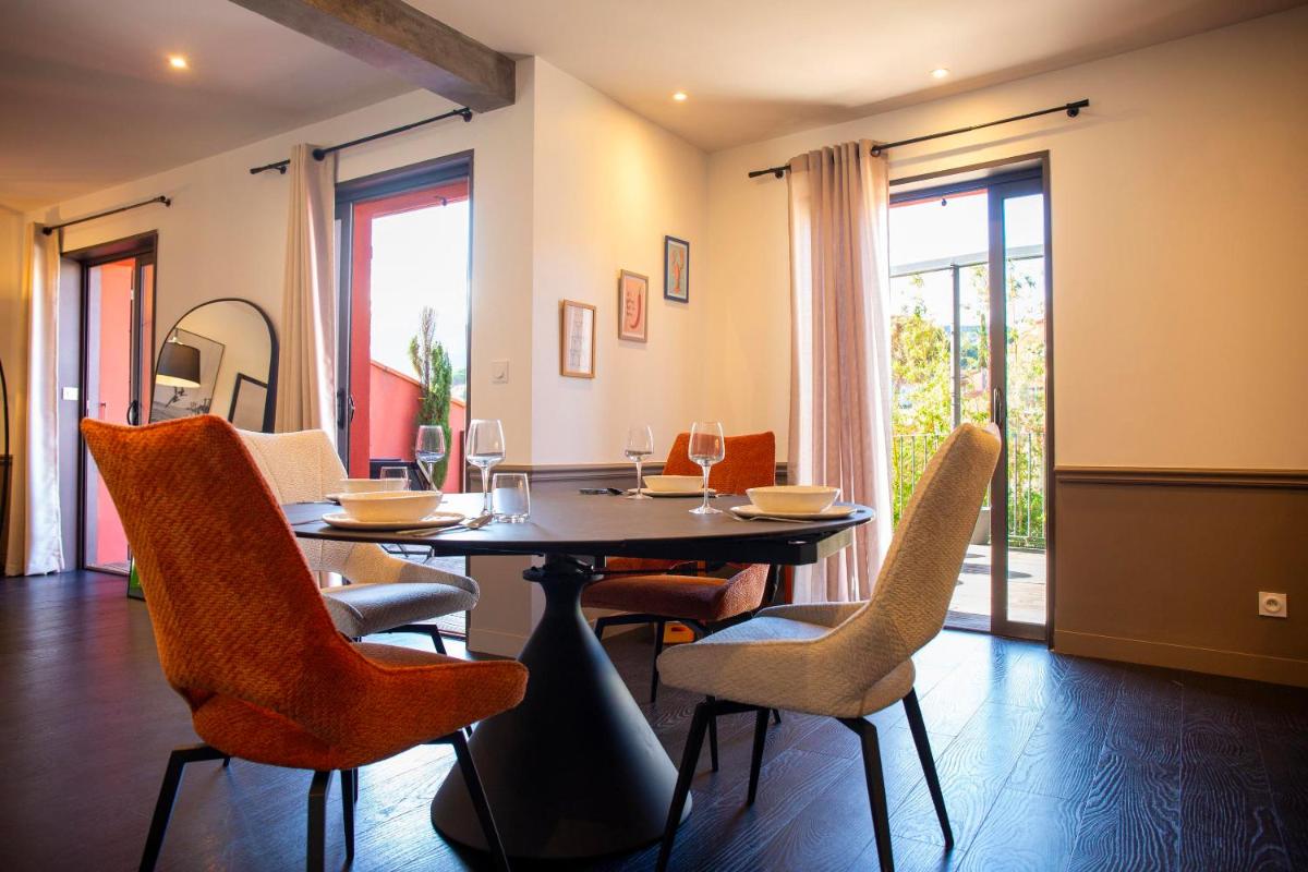 Coin salon dans l'établissement Hôtel & Spa Le Madeloc - Collioure Centre