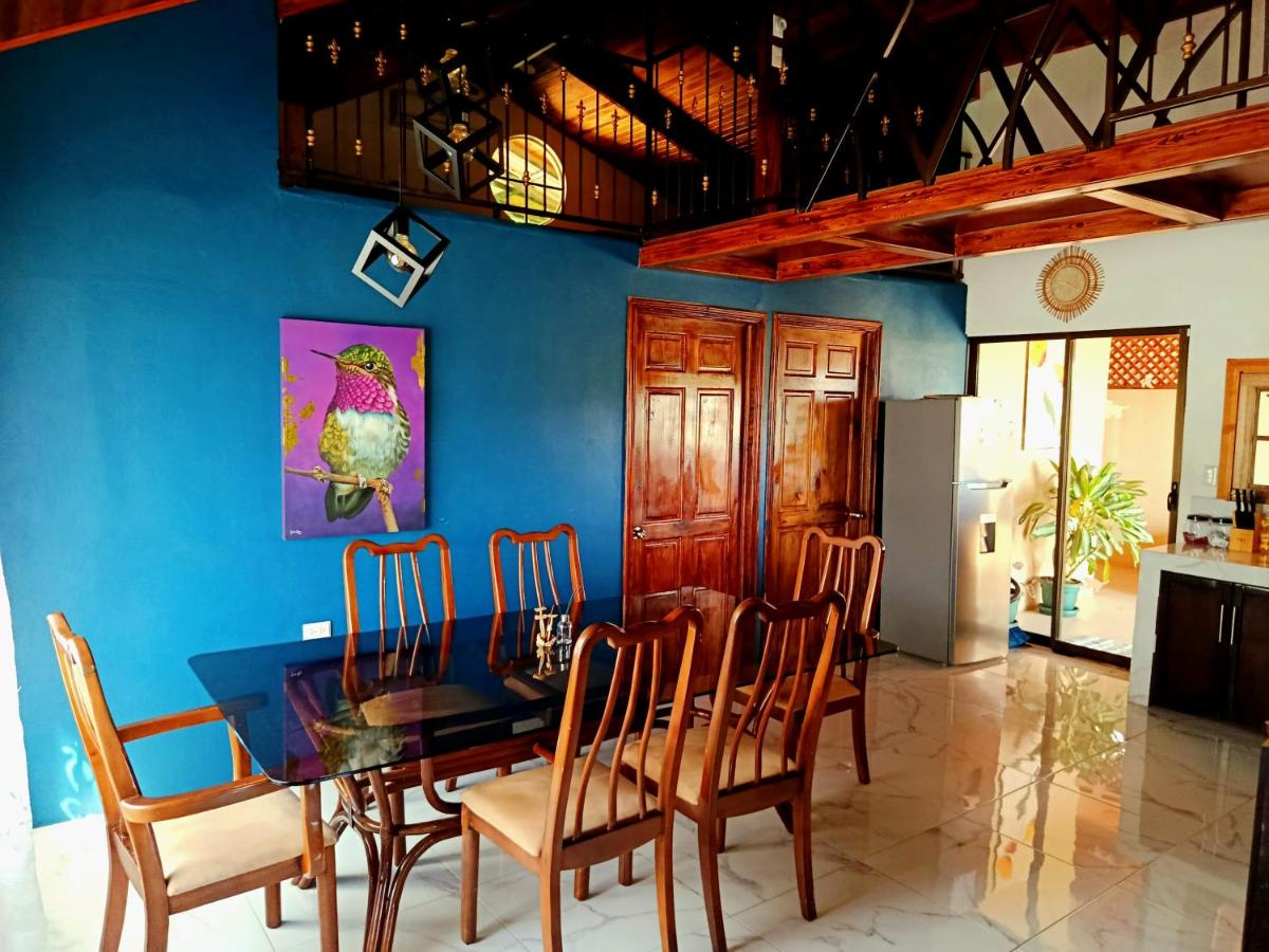 Blu House Nature & Tours - Housity