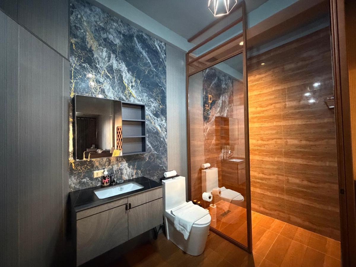 Lawson’s Beach Resort - Housity