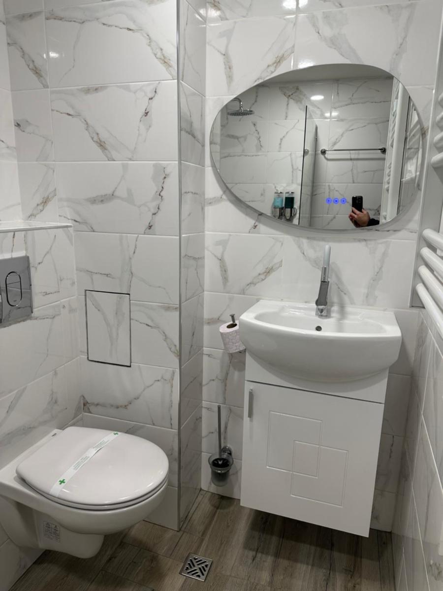 MonarX Suites - Hizvo