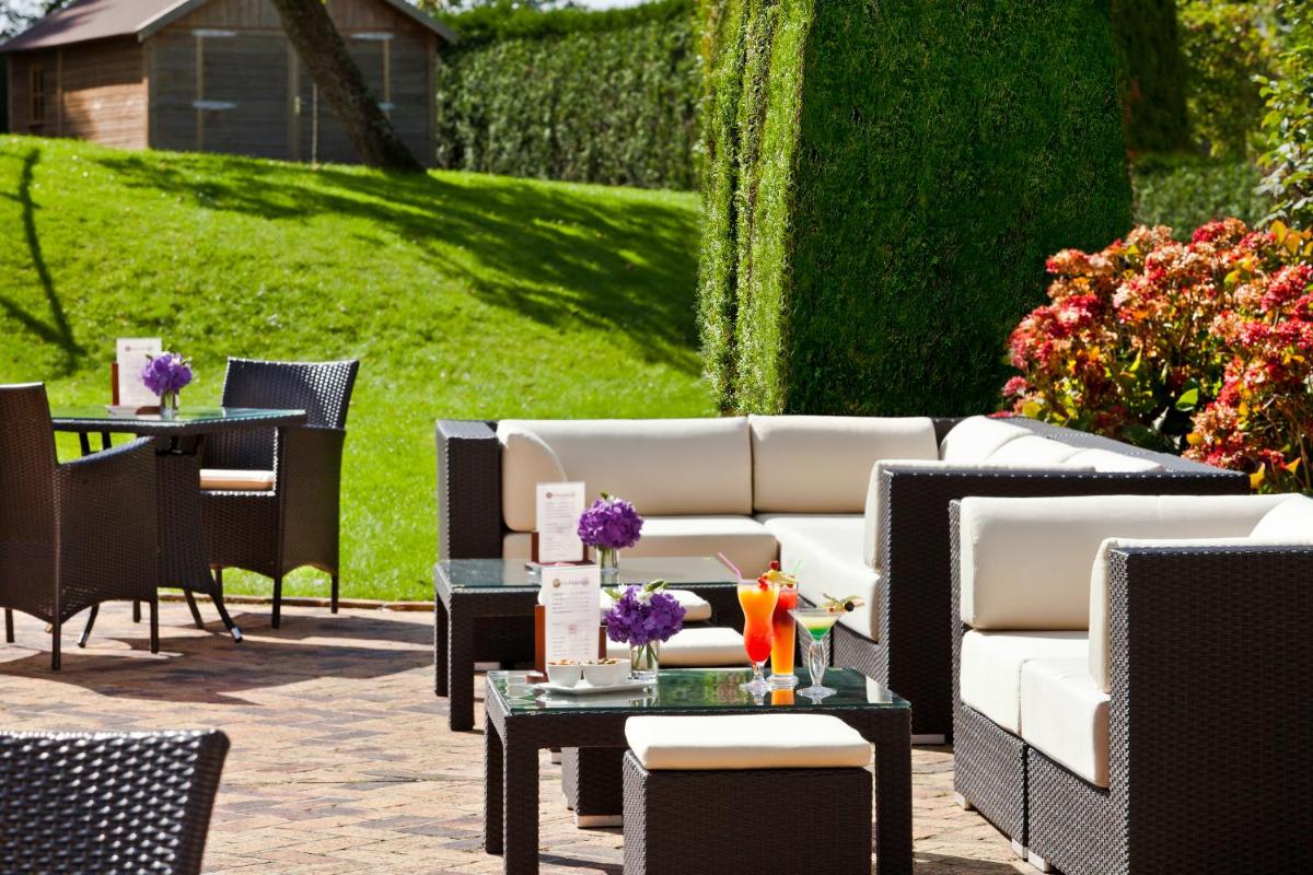 Jardin de l'établissement Hôtel Barrière L'Hôtel du Golf