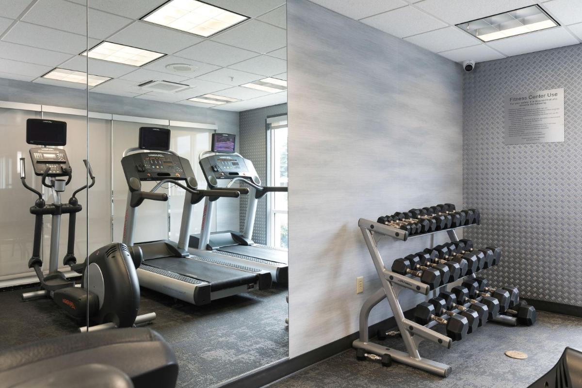 Fairfield Inn & Suites by Marriott Milwaukee Airport - Housity