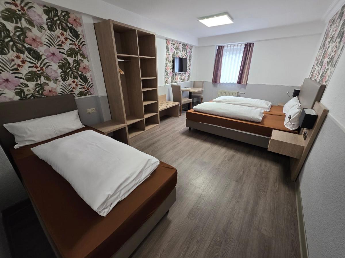 Hotel Montag - Housity