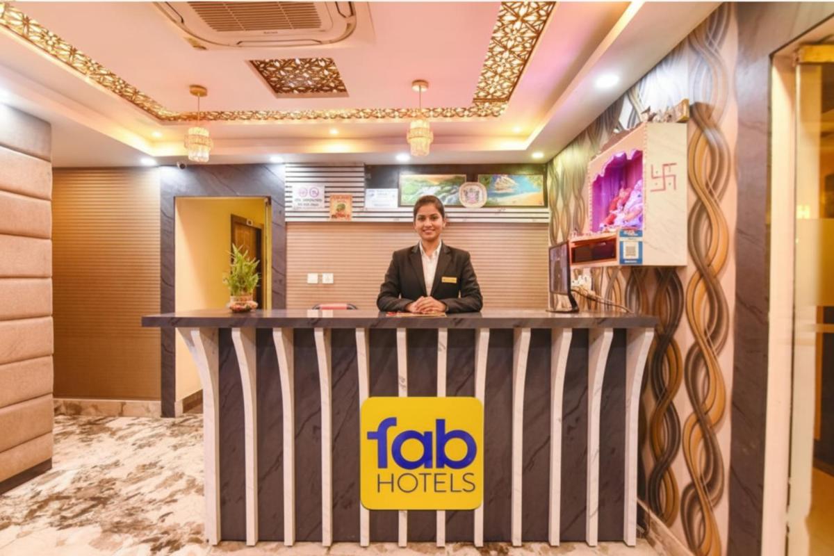 Hotel Deep Chinarpark,Near kolkata airport - Housity