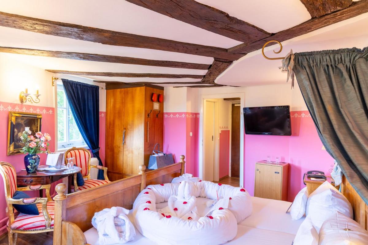 Hotel Burg Trendelburg - Housity