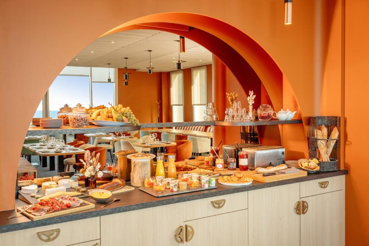 Nourriture dans l'hôtel ou à proximité