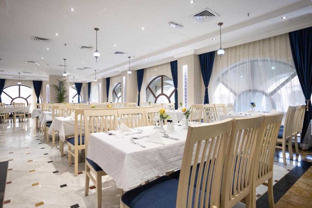 Golden Tulip Al Shakreen - Housity