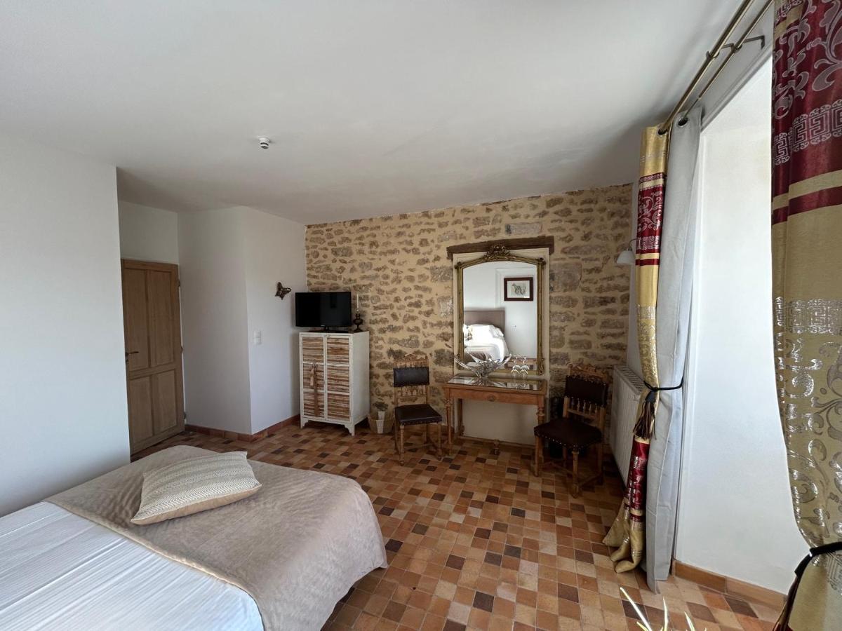 Le Vieux Chateau - Hizvo