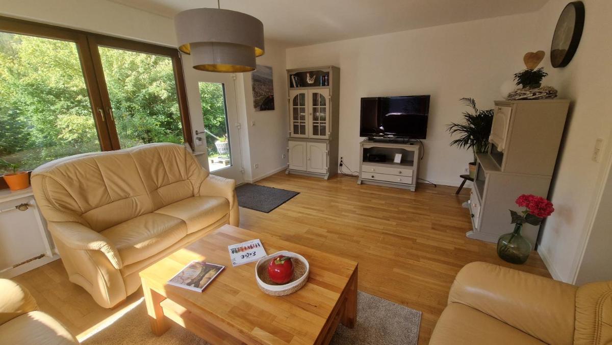 Pension Ingrid - ruhige Ferienwohnung nahe Teufelsschlucht in der Südeifel - Housity