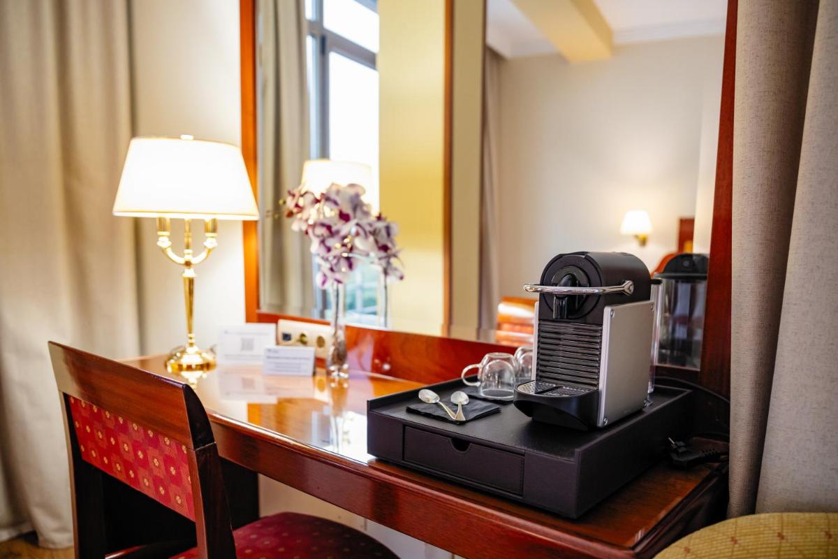 Gran Hotel de Ferrol - Housity