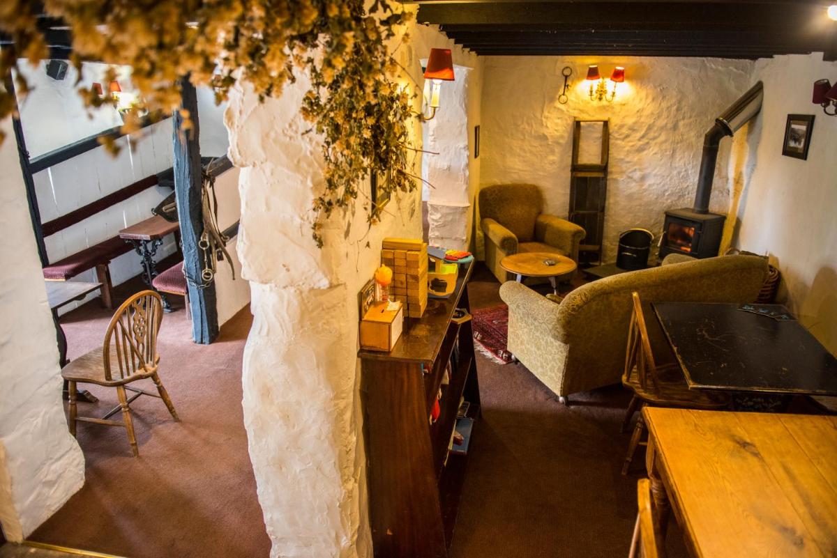 The Cuckoo Brow Inn - Housity