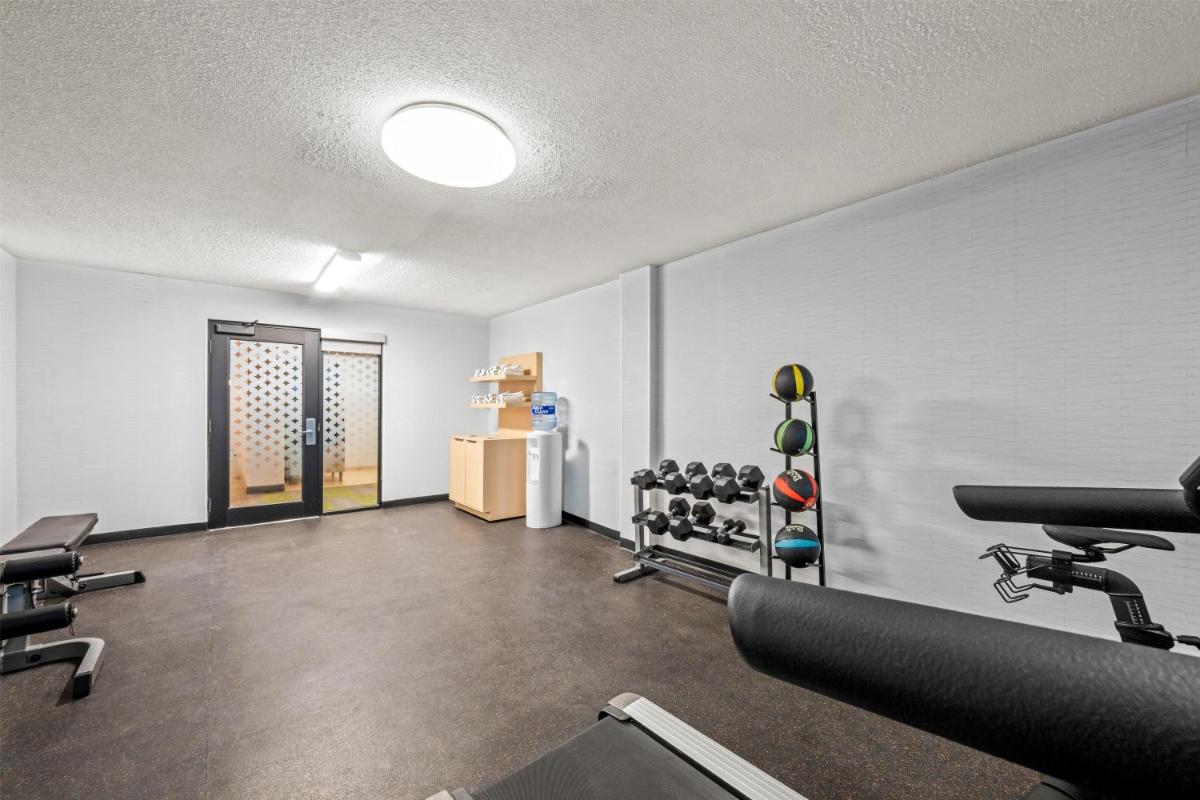 Spark By Hilton Cleveland Beachwood - Housity