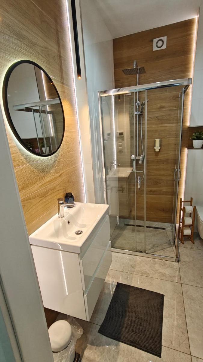 Lux Apartment parking gratis - Housity